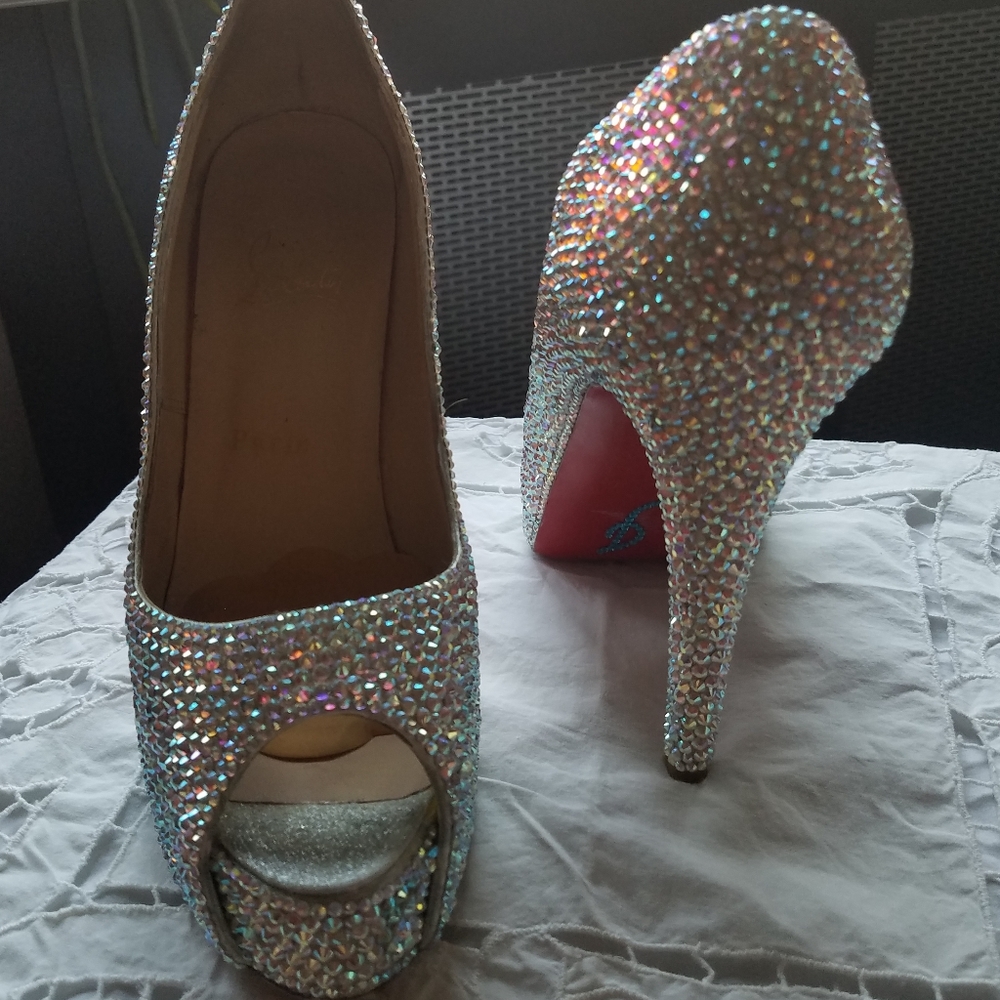**HP** CHRISTIAN LOUBOUTIN Crystal Pumps - Picture 6 of 15